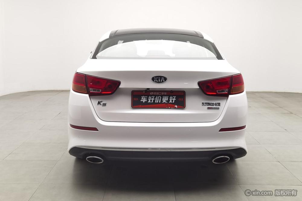 Kia K5 2015 модификация 2.0L автоматическое LUX