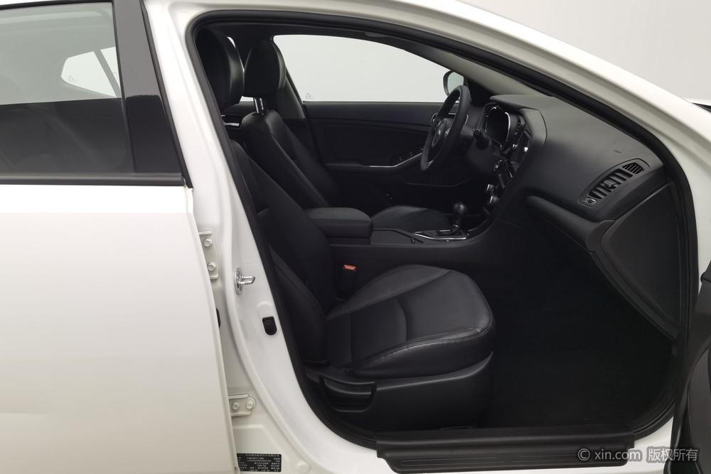 Kia K5 2015 модификация 2.0L автоматическое LUX – фото 12