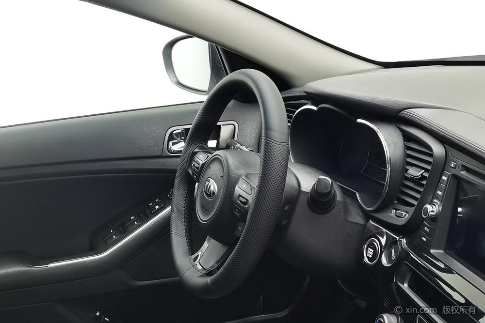 Kia K5 2015 модификация 2.0L автоматическое LUX – фото 17