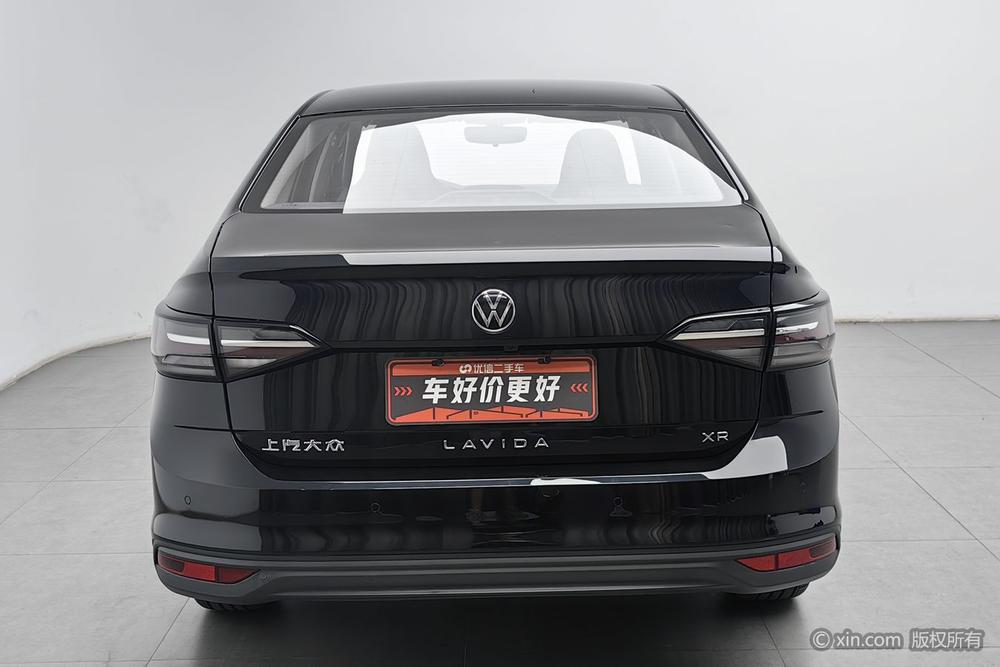 Volkswagen Lavida 2023 Sunrise 1.5L Manual New Ease Edition – фото 3