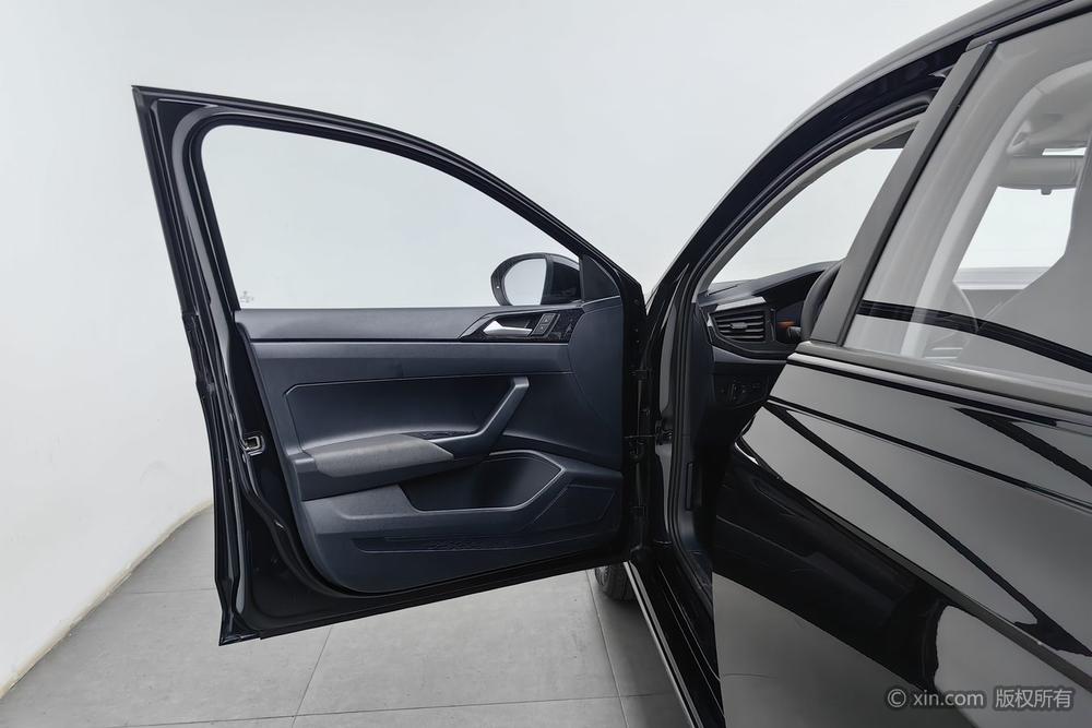 Volkswagen Lavida 2023 Sunrise 1.5L Manual New Ease Edition – фото 21