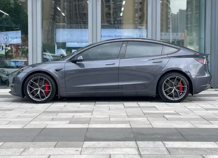 Model 3 2022 Model Performance High performance All-wheel drive version – фото 3