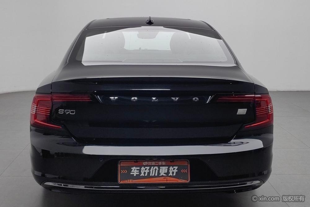 Volvo S90 PHEV 2021 T8 E-Drive Hybrid Smart Luxury Edition