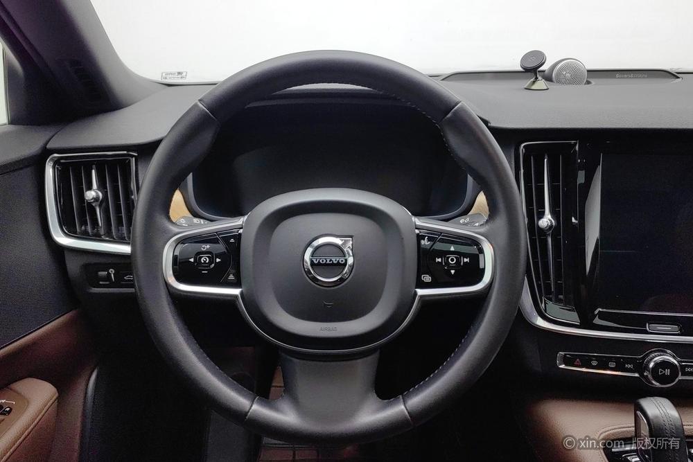 Volvo S90 PHEV 2021 T8 E-Drive Hybrid Smart Luxury Edition – фото 14
