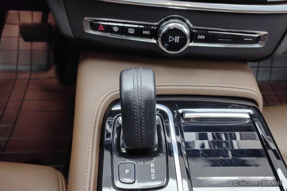 Volvo S90 PHEV 2021 T8 E-Drive Hybrid Smart Luxury Edition – фото 15