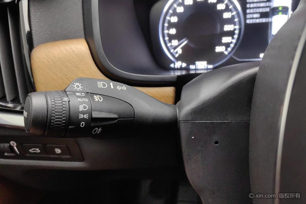 Volvo S90 PHEV 2021 T8 E-Drive Hybrid Smart Luxury Edition – фото 16