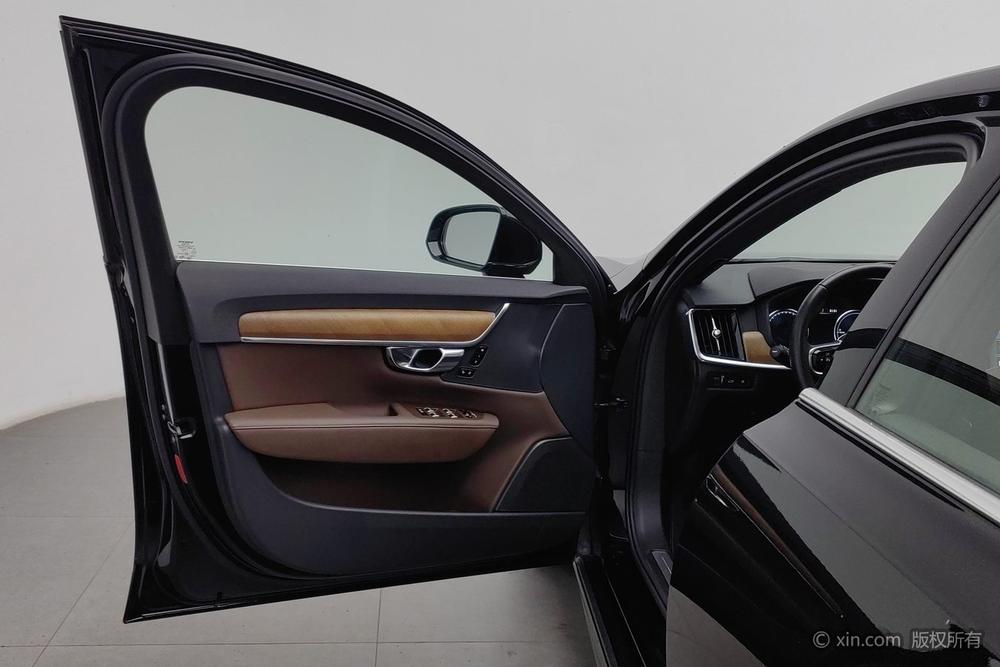 Volvo S90 PHEV 2021 T8 E-Drive Hybrid Smart Luxury Edition – фото 21