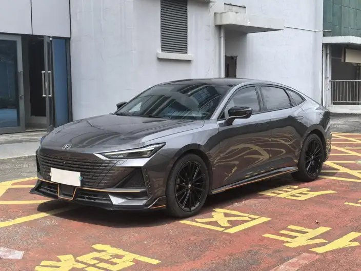 Changan UNI-V 2022 Model 1.5T Sports Edition