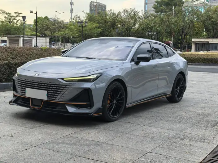 Changan UNI-V 2022 Model 1.5T Sports Edition