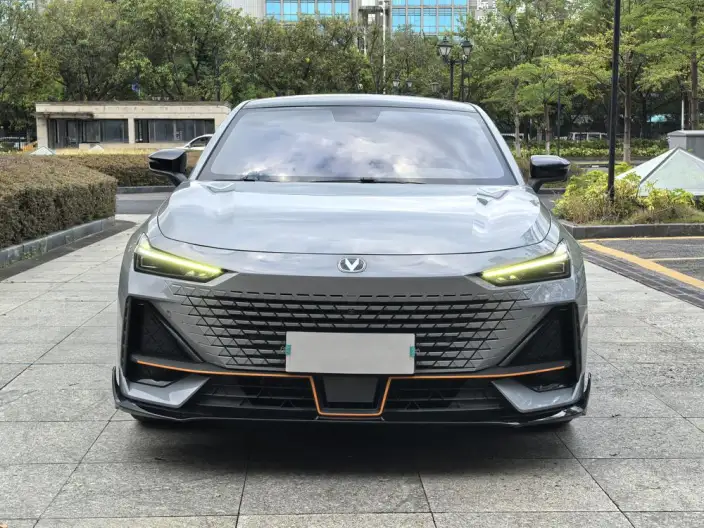 Changan UNI-V 2022 Model 1.5T Sports Edition