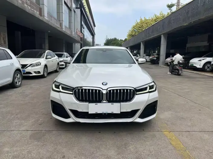 BMW 5 Series 2022 Model Facelift II 525Li M Sports Set