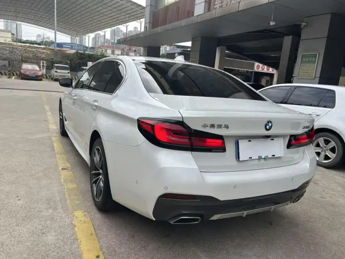 BMW 5 Series 2022 Model Facelift II 525Li M Sports Set