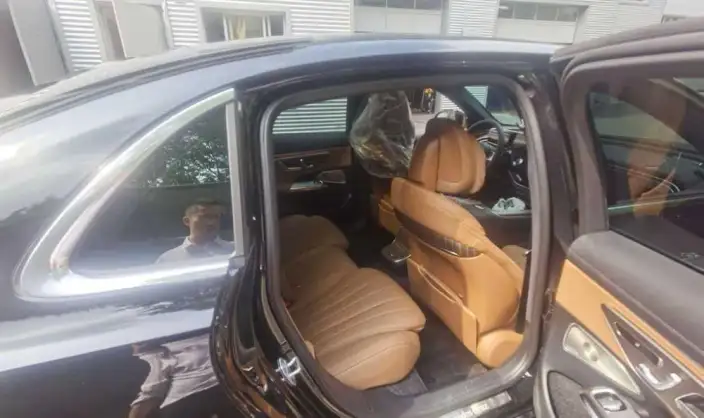 Mercedes-Benz E-Class 2024 Model E 300 L Luxury Model sedan – фото 9