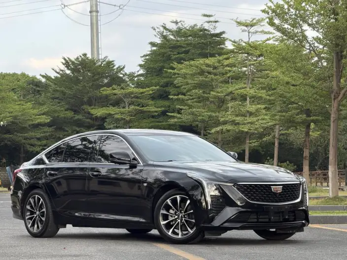 Cadillac CT5 2025 Model 28T Lincoln Town Sports Edition