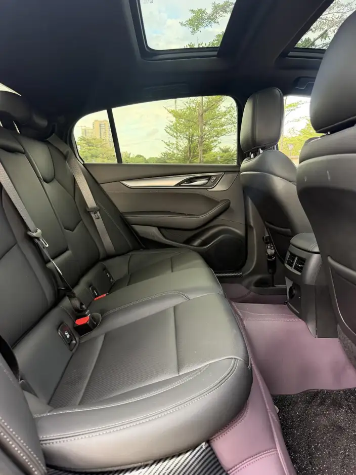 Cadillac CT5 2025 Model 28T Lincoln Town Sports Edition – фото 9