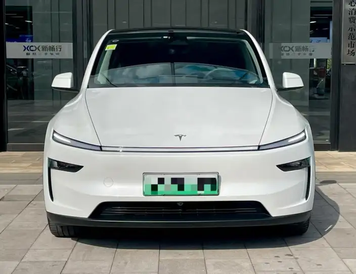Model Y 2025 Model Facelift Long Battery Life Pro All-wheel drive version