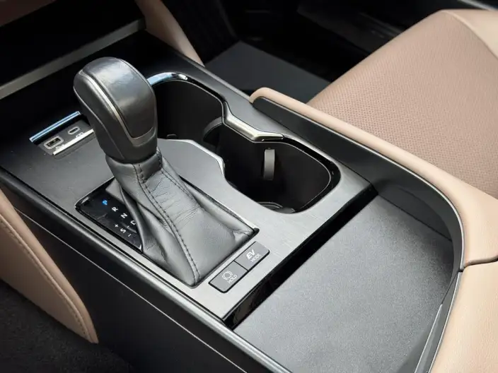 Lexus ES 2025 Model 300h Premium – фото 8