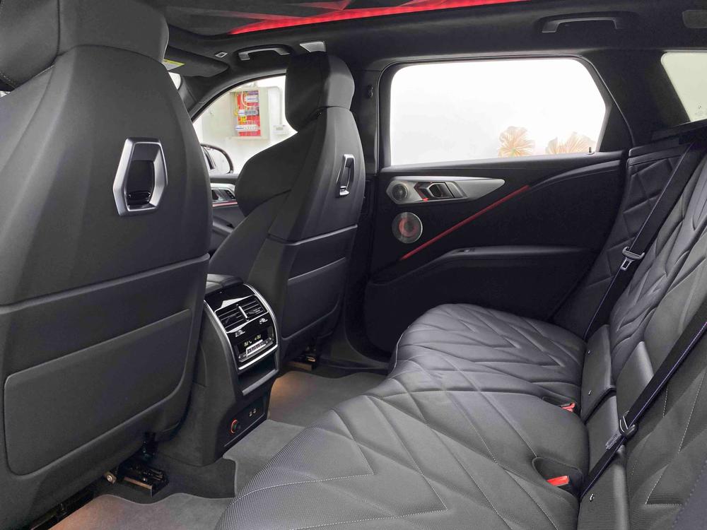 BMW XM Раздел 2023 4.4T Standard type – фото 34