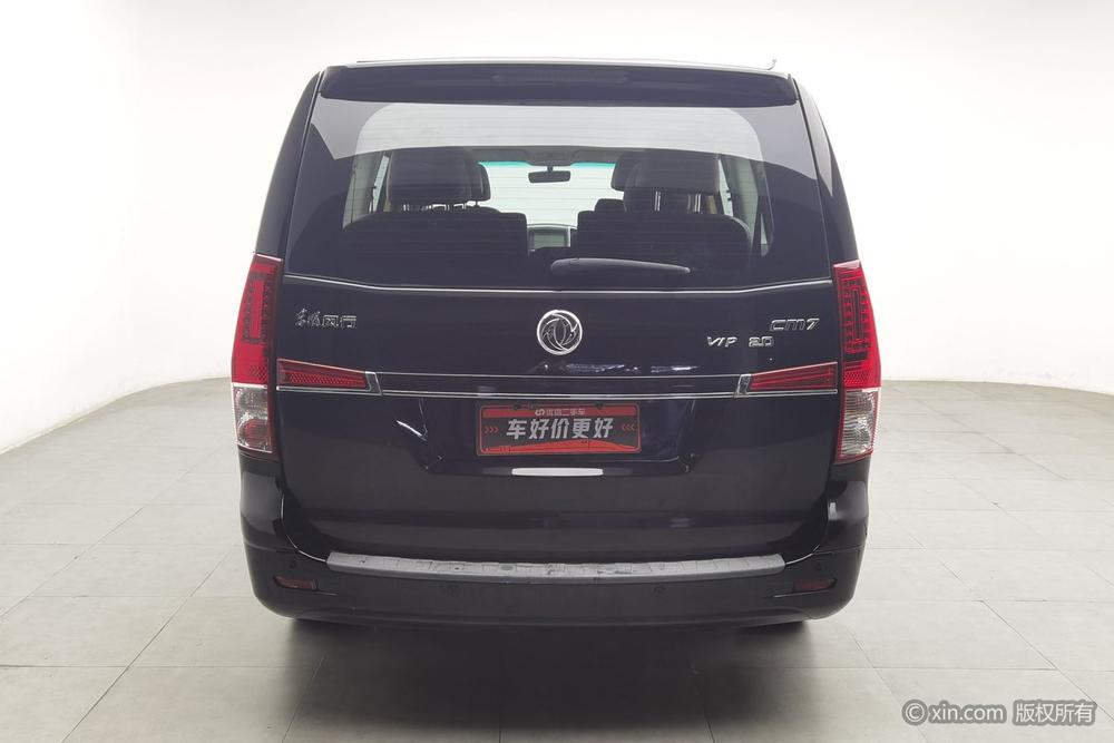 Fengxing CM7 Модель 2018 года Classic Edition 2.0T Manual Exclusive