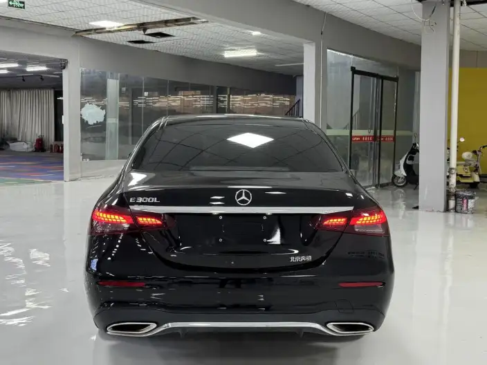 Mercedes-Benz E-Class 2023 Model E 300 L Fashion Model sedan – фото 5