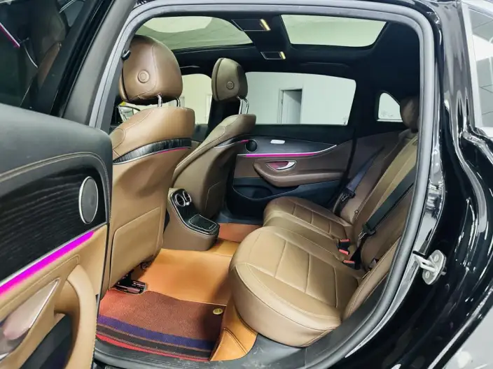 Mercedes-Benz E-Class 2023 Model E 300 L Fashion Model sedan – фото 9