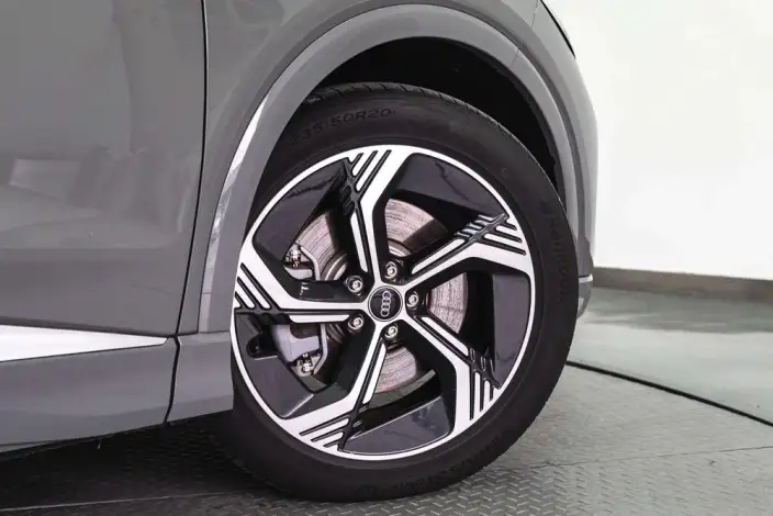 Audi Q4 e-tron 2024 Model 40 e-tron Genesis Edition – фото 7