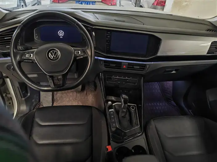 Volkswagen Tayron 2021 Model 330TSI 2WD Luxury Zhilian Edition – фото 7