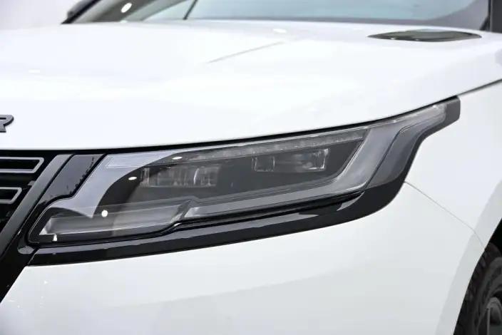 Range Rover Velar 2026 Model 250PS Dynamic SE – фото 10