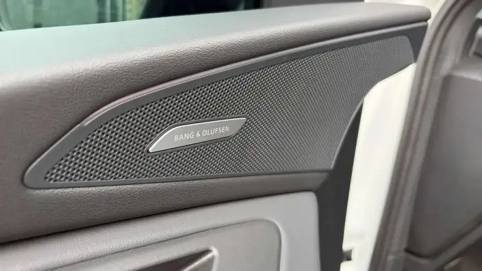 AUDI Q6L e-tron 2026 Model First Edition Pilot Edition – фото 9