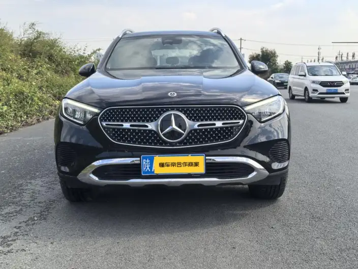 Mercedes-Benz GLC 2024 Model Facelift GLC 260 L 4MATIC Luxury Model 5 seat – фото 2