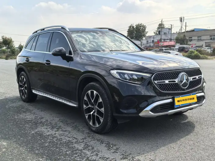 Mercedes-Benz GLC 2024 Model Facelift GLC 260 L 4MATIC Luxury Model 5 seat – фото 3