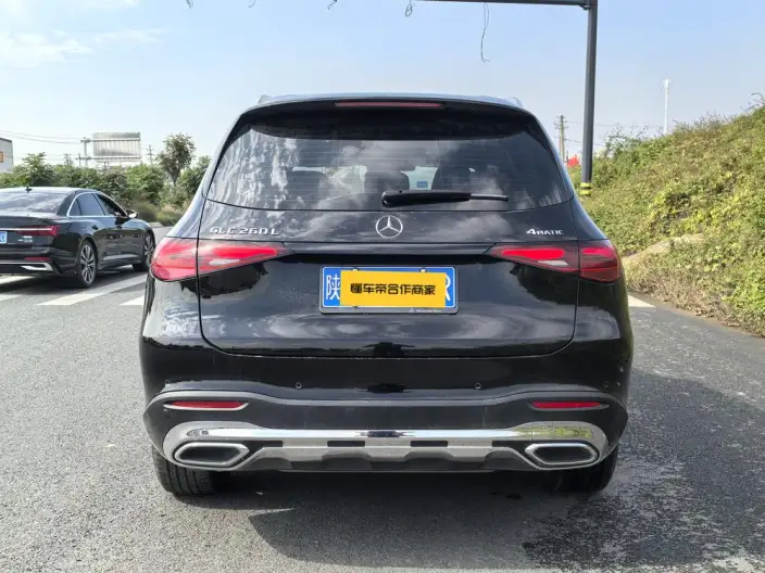Mercedes-Benz GLC 2024 Model Facelift GLC 260 L 4MATIC Luxury Model 5 seat – фото 5