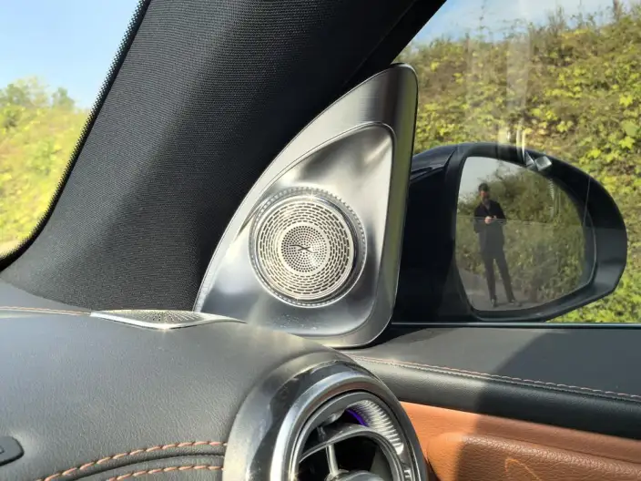 Mercedes-Benz GLC 2024 Model Facelift GLC 260 L 4MATIC Luxury Model 5 seat – фото 9
