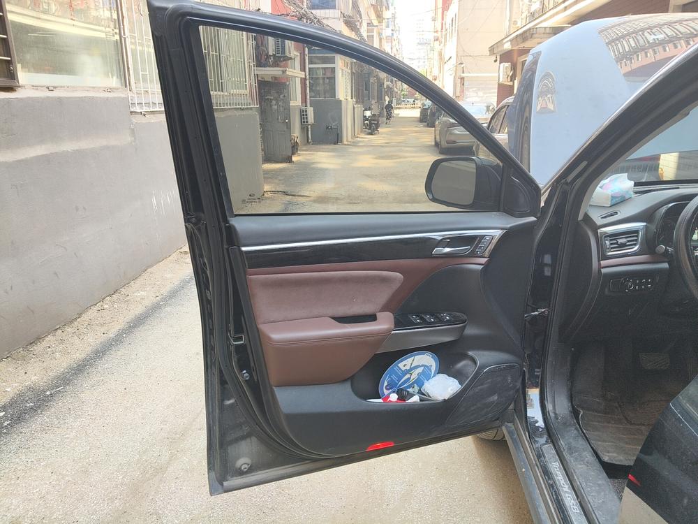 GAC Trumpchi GS8 2017 320T AWD Luxury Smart Connect 7-seat – фото 17