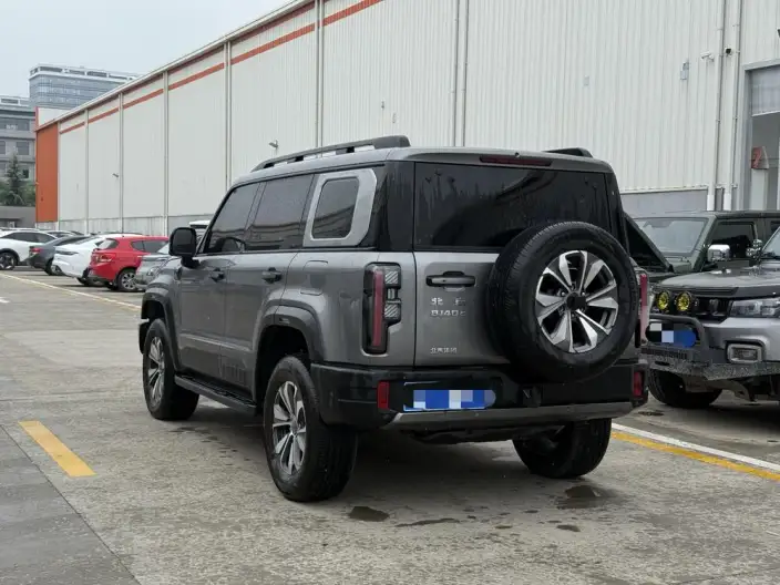 BAIC BJ40 2024 Model City Hunter Edition 2.0T Automatic 4WD Supreme Model – фото 5