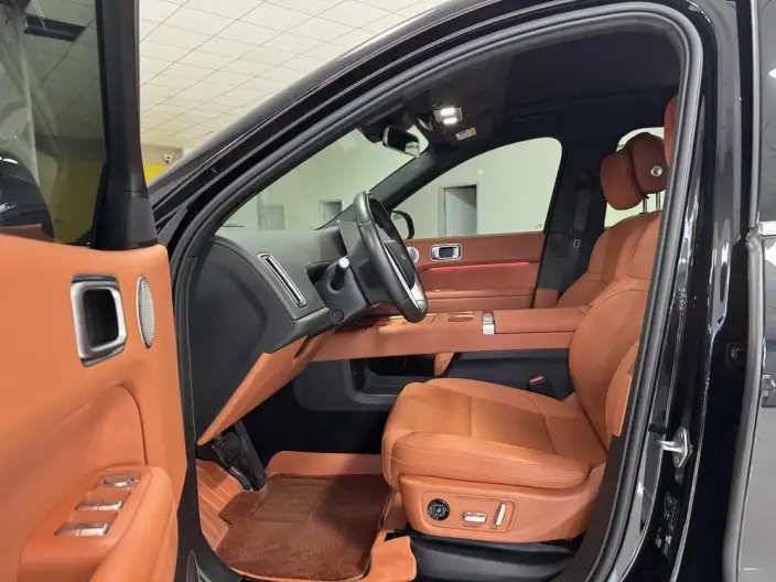 Li Auto L6 2024 Model Max Edition – фото 8