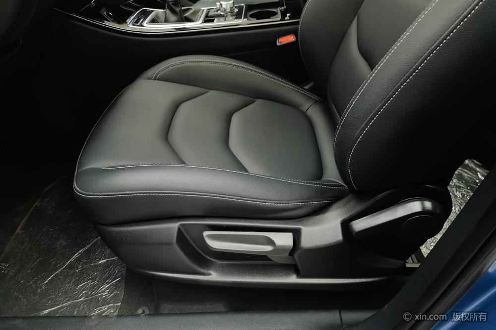 Senya R9 Модель 2018 года 1.2T Manual Luxury Smart Style – фото 18
