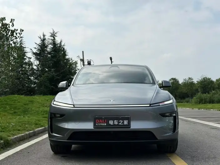 Model Y 2025 Model Rear-wheel drive version