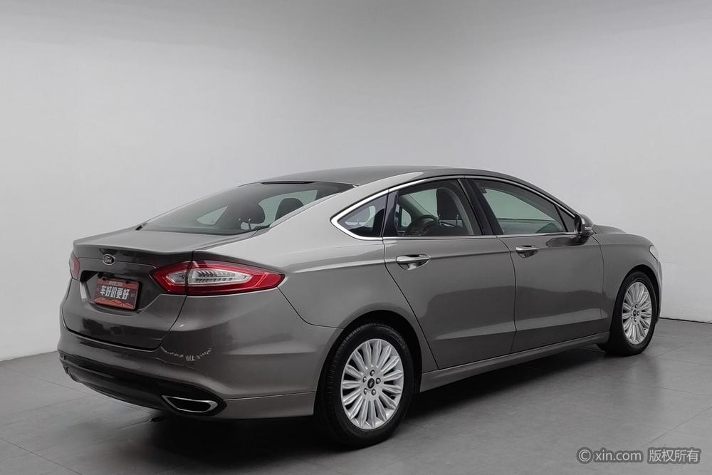 Ford Mondeo 2013 2.0L GTDi200 Fashion