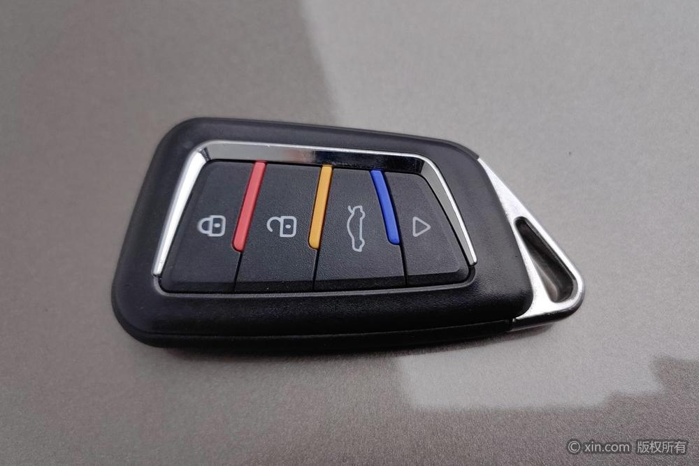 Ford Mondeo 2013 2.0L GTDi200 Fashion – фото 6