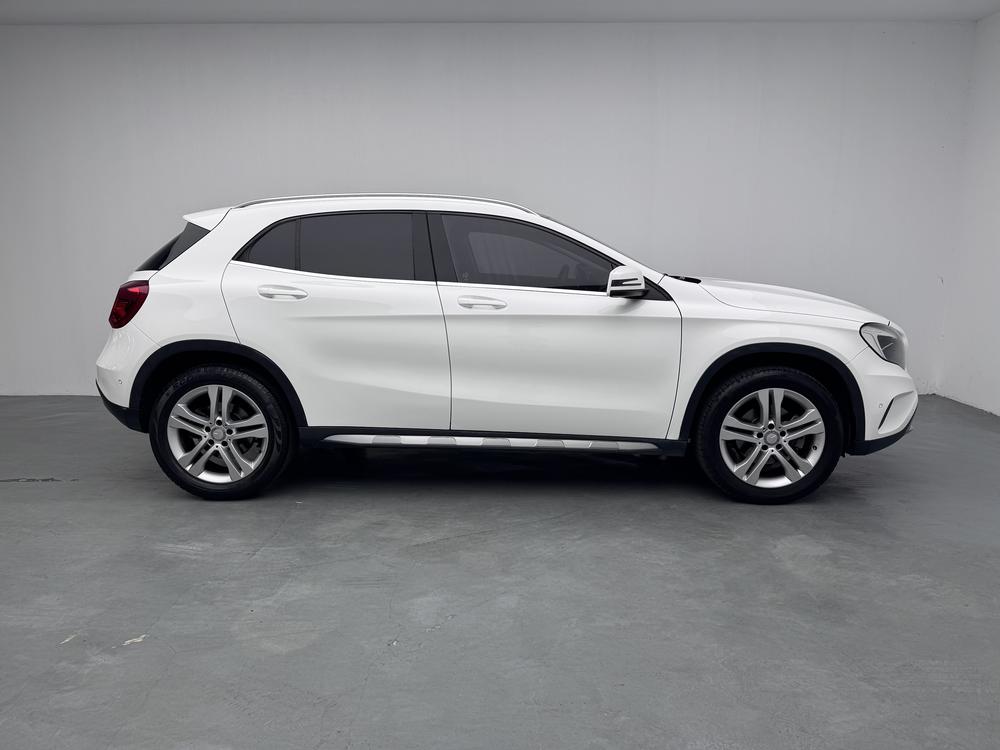 Mercedes-Benz GLA 2015 GLA 200 Dynamic – фото 8