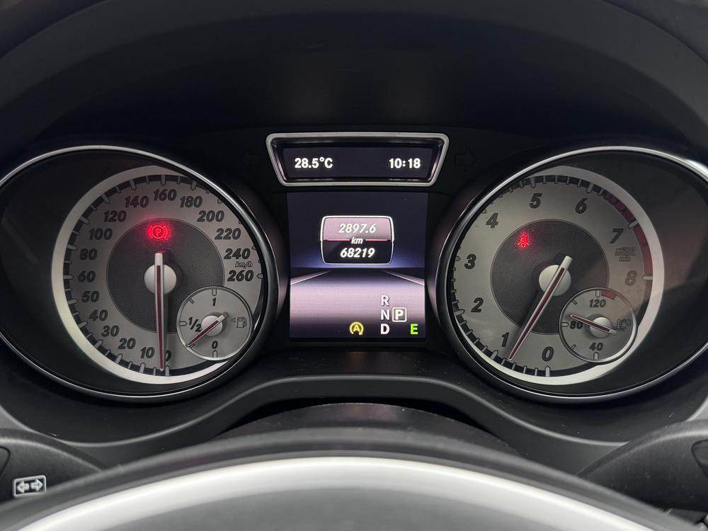 Mercedes-Benz GLA 2015 GLA 200 Dynamic – фото 15