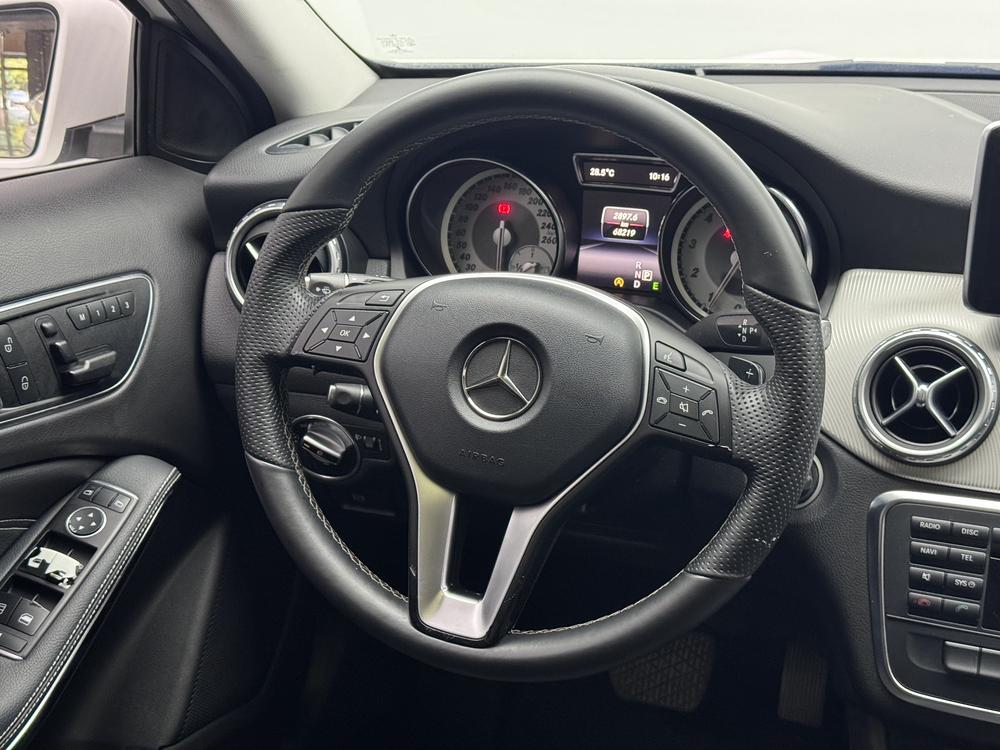 Mercedes-Benz GLA 2015 GLA 200 Dynamic – фото 16