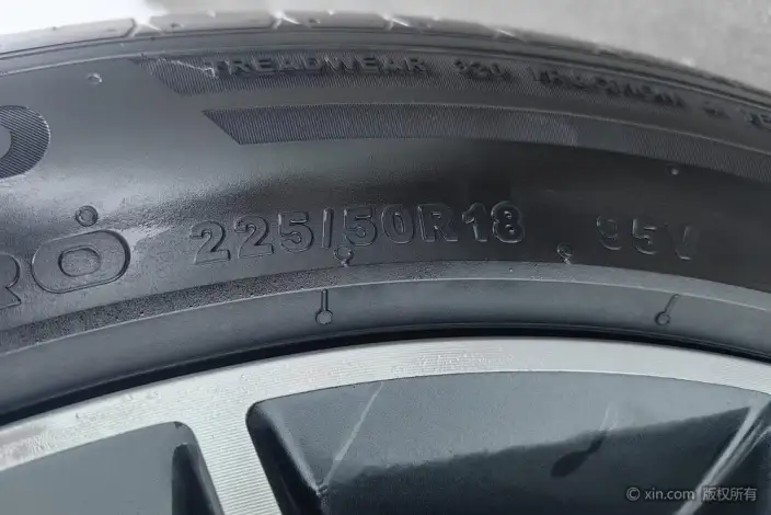 BYD Seal DM 2024 Model Honor Edition DM-i 1.5L 121KM Luxury Model – фото 7