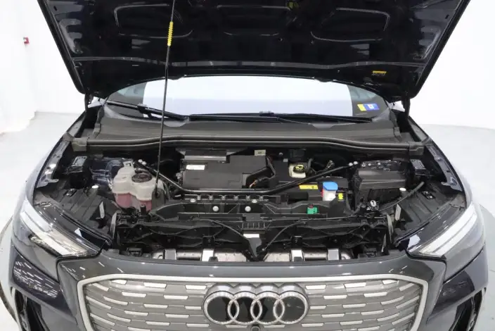 Audi Q4 e-tron 2022 Model 40 e-tron Chuangxing Edition – фото 10