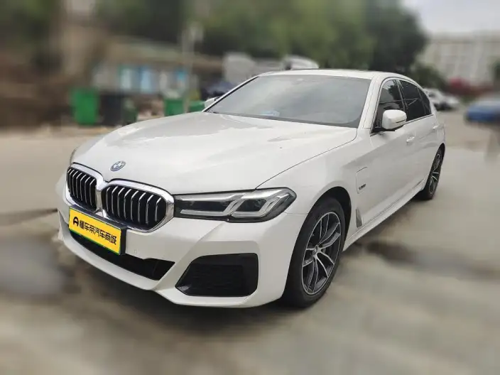 BMW 5 Series PHEV 2022 Model Facelift 535Le M Sports Set