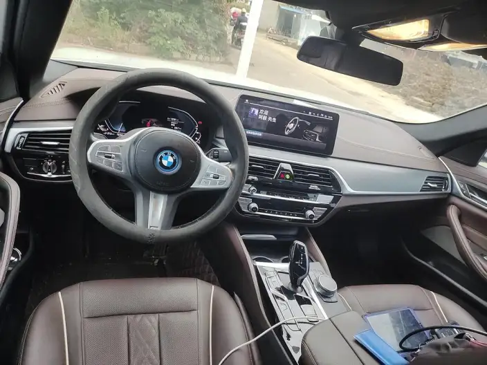 BMW 5 Series PHEV 2022 Model Facelift 535Le M Sports Set – фото 5