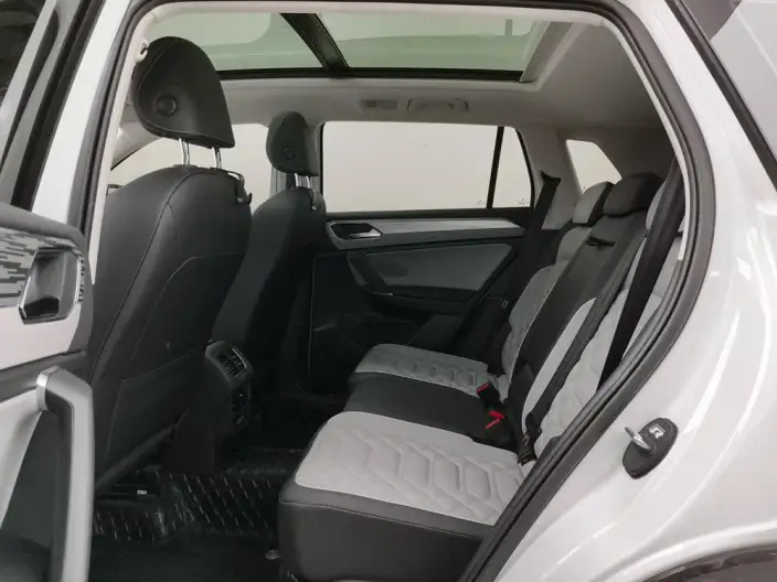 Volkswagen Tayron 2024 Model 330TSI 2WD R-Line High Power Edition – фото 9