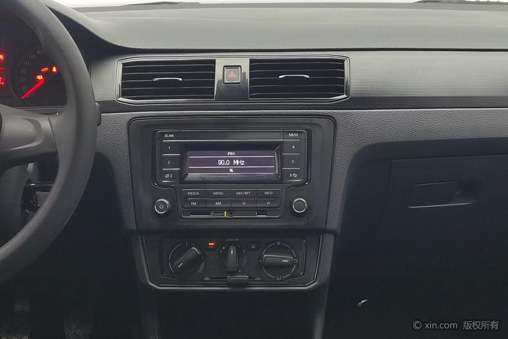 Volkswagen Santana 2021 1.5L Manual Style Edition – фото 9
