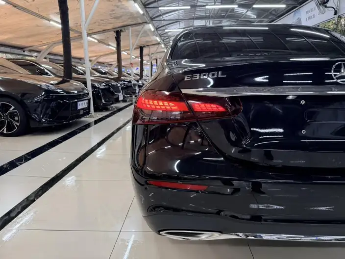 Mercedes-Benz E-Class 2023 Model Facelift E 300 L Fashion Model Sports sedan – фото 9